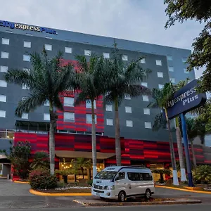 Express By Marriott Guadalajara Expo Hotel