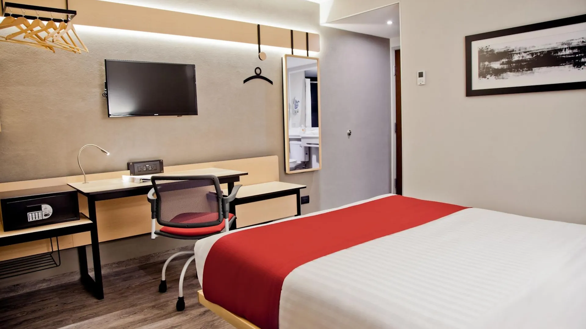 Hotel City Express Plus By Marriott Guadalajara Palomar