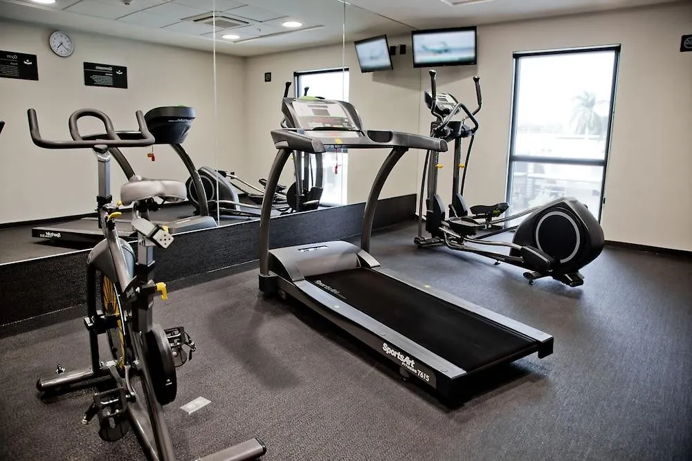 *** Hotel City Express Plus By Marriott Guadalajara Palomar Messico