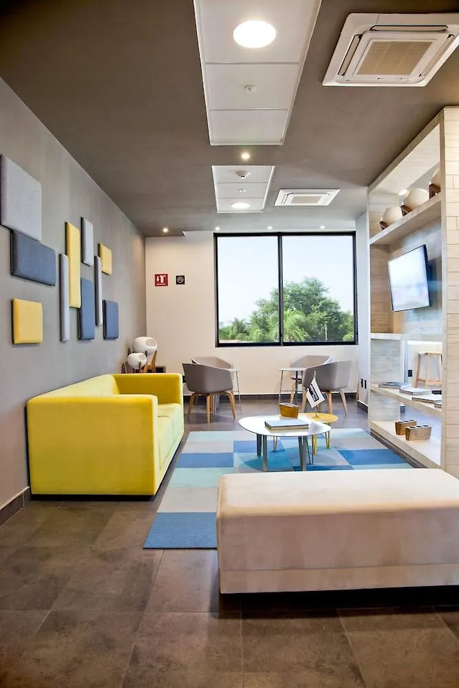 Hotel City Express Plus By Marriott Guadalajara Palomar