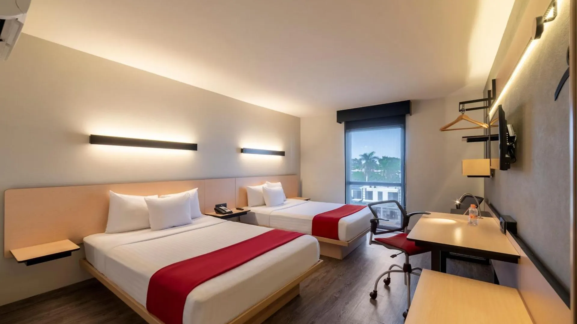 *** Hotel City Express Plus By Marriott Guadalajara Palomar Mexico