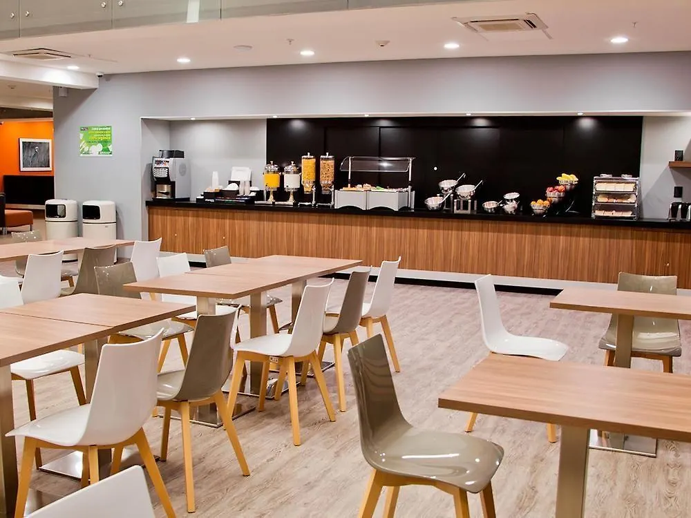 Hotel City Express Plus By Marriott Guadalajara Palomar